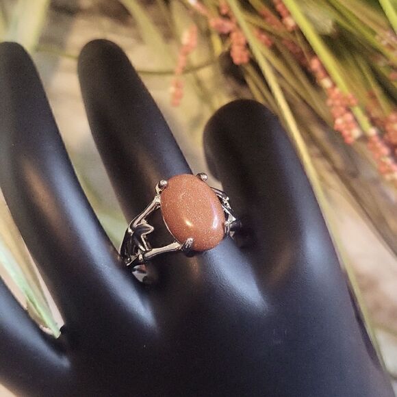 Solitaire Goldstone Ring Size 9 - Picture 13 of 13